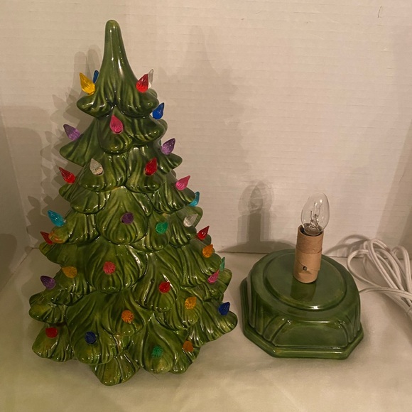 Vintage Ceramic Christmas Tree with Multicolor Lights 12” with stand - Picture 3 of 7